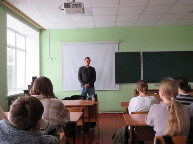 История -не просто факты, собранные в целые учебники,не только род гуманитарной науки,что изучает прошлое .... История -не просто факты, собранные в целые учебники,не только род гуманитарной науки,что изучает прошлое ....