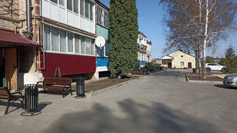 В рамках национального проекта России «Формирование комфортной городской среды» в 2024 году проведено обустройство дворовой территории в с.Писаревка. В рамках национального проекта России «Формирование комфортной городской среды» в 2024 году проведено обустройство дворовой территории в с.Писаревка.